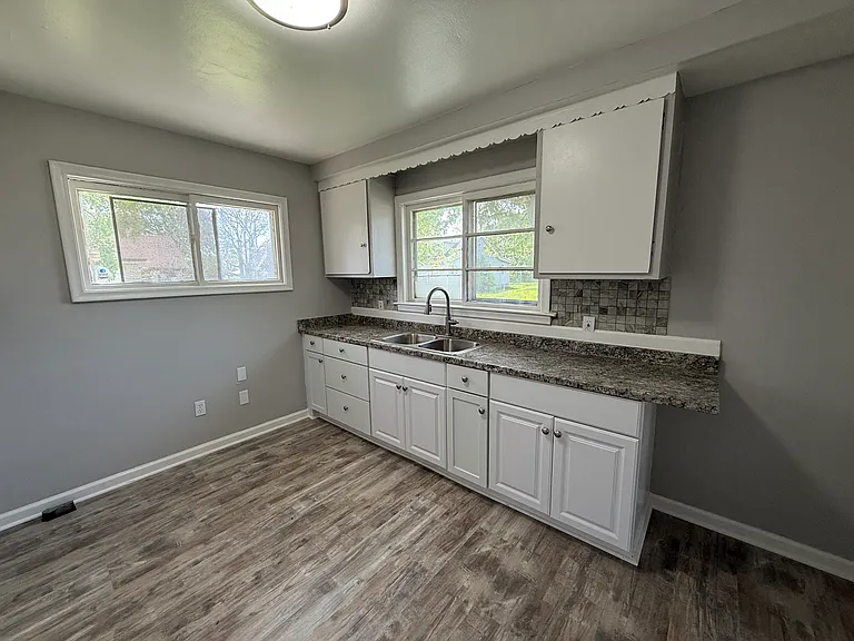 8251 Hudson Ave — Photo 11
