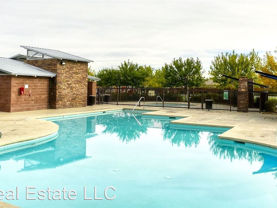 1st image of 5612 Spiceberry Dr #C4