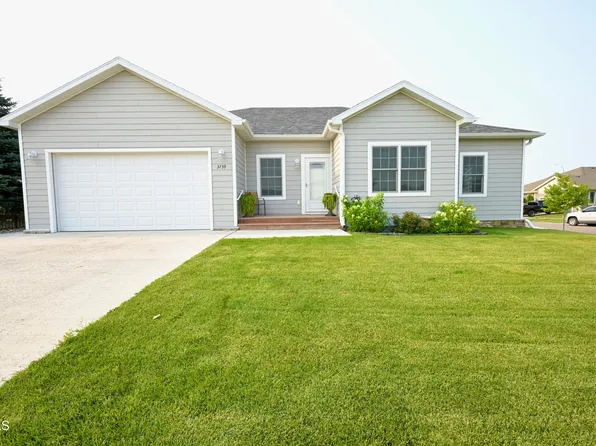 3739 Orange Willow St, Williston, ND 58801