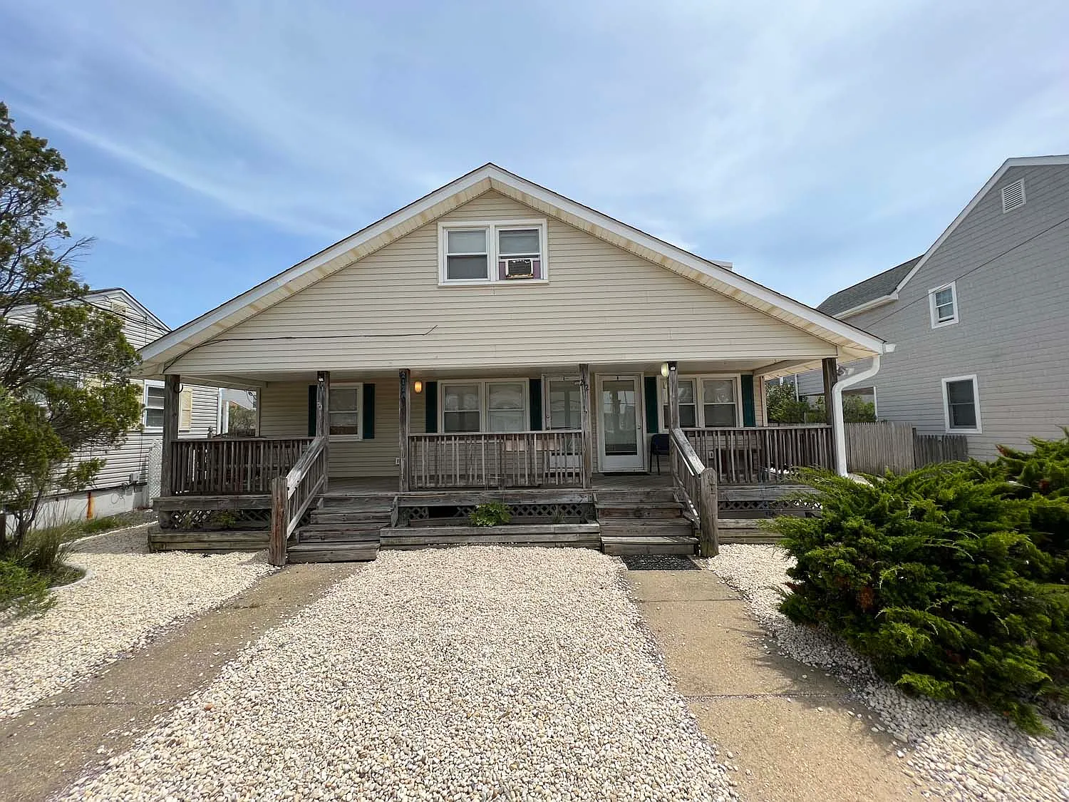 2 bed, $1,200 — Photo 1