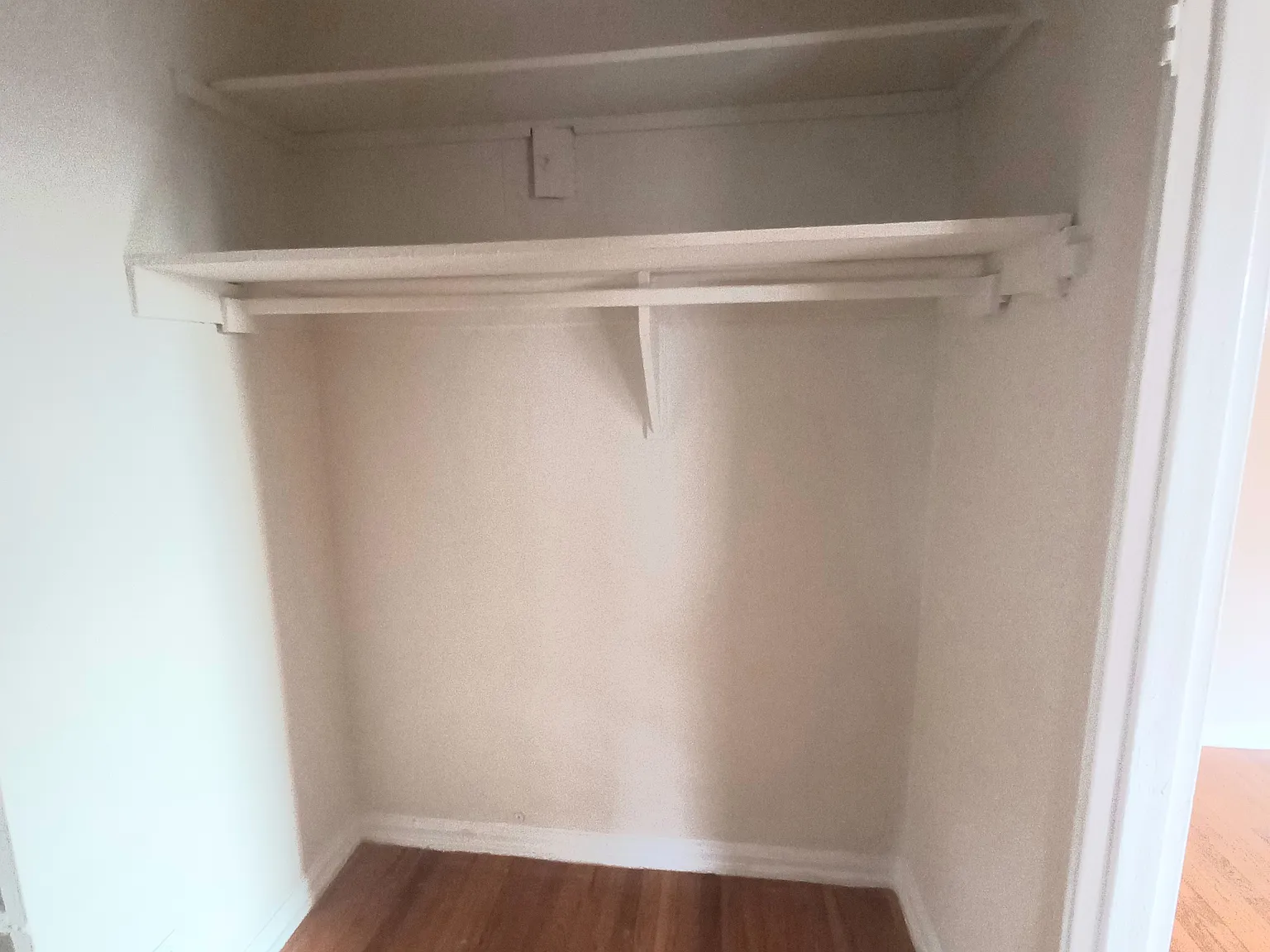 Studio, 650 sqft, $1,650 — Photo 3