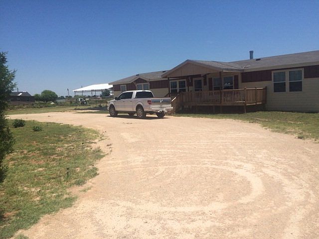 1st image of 2770 NE 480th