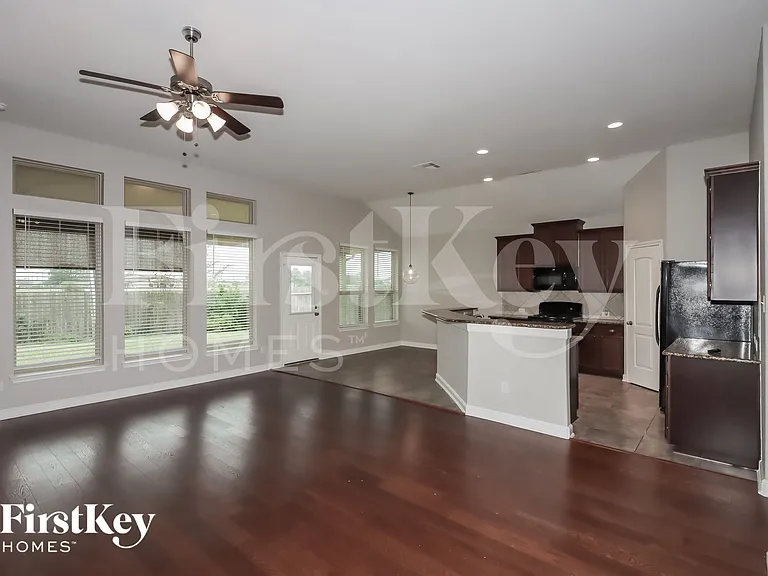 15007 Appian Oak St — Photo 4