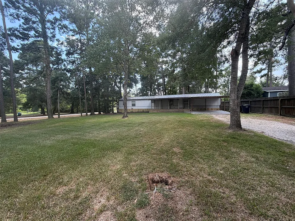 15476 Esther Dr