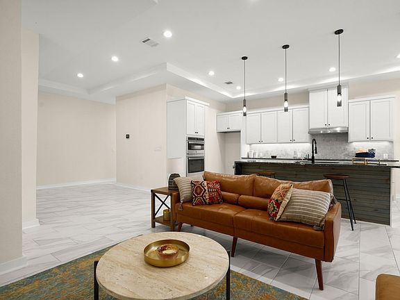 4th image of 2401 Thurber Ln