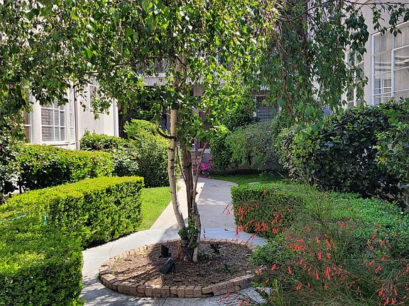 Courtyard walkway to apartment