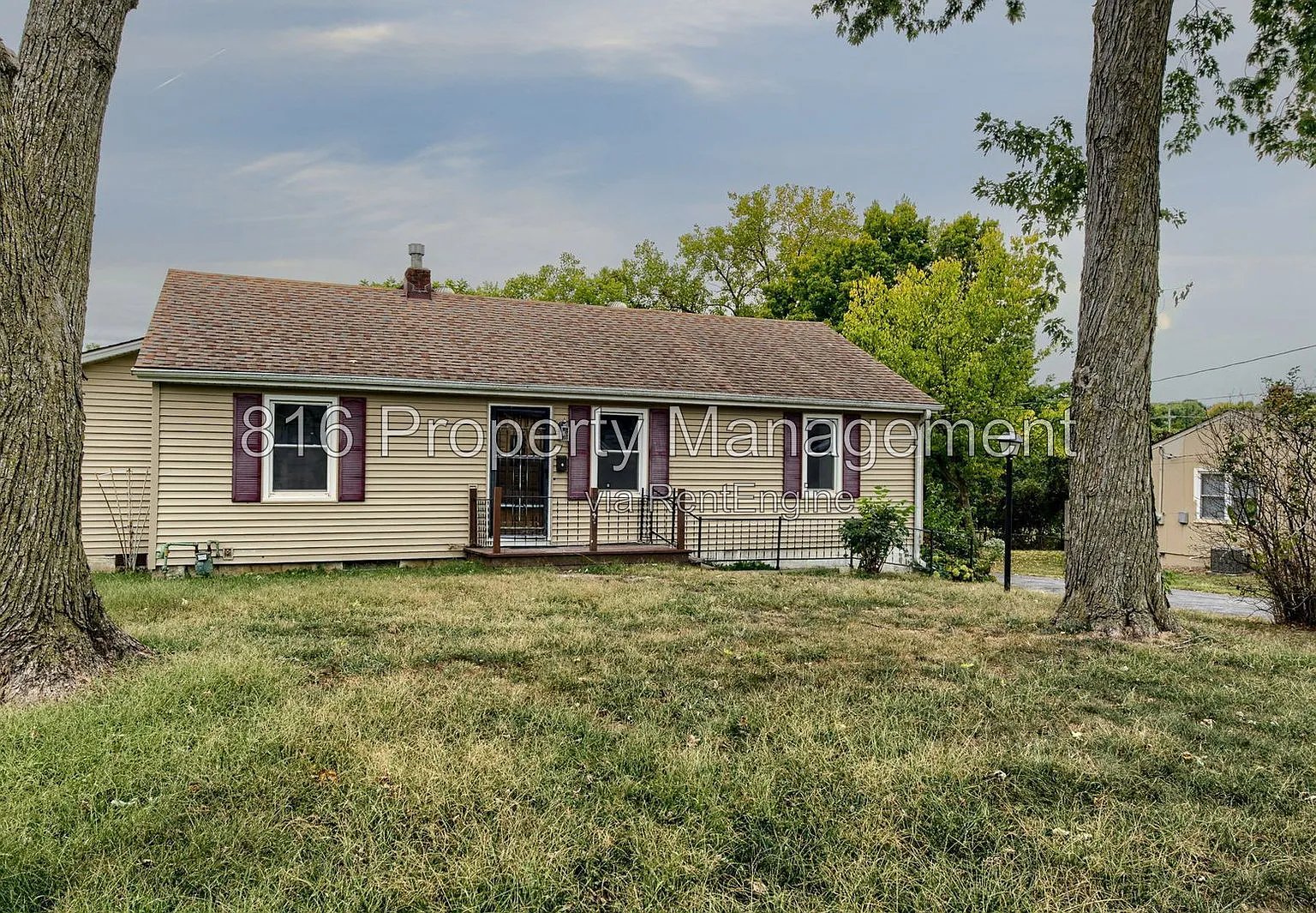 3 bed, 2.0 bath, 1105 sqft, $1,729 — Photo 1