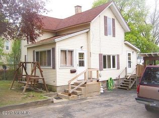 533 Crooks St, Belding, MI 48809