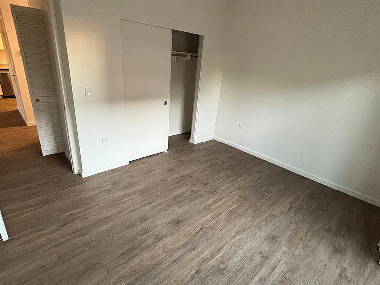 838 N Palm Ave #A-102 — Photo 17