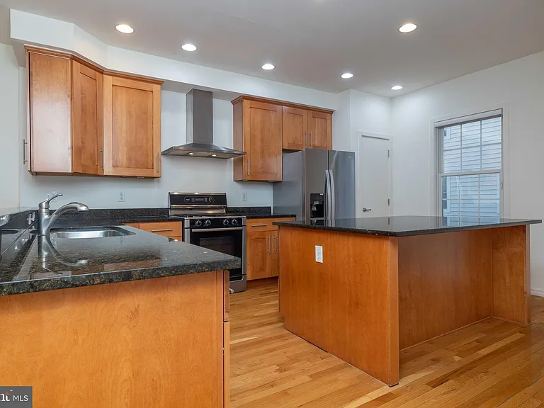 156 Christina Landing Dr — Photo 22