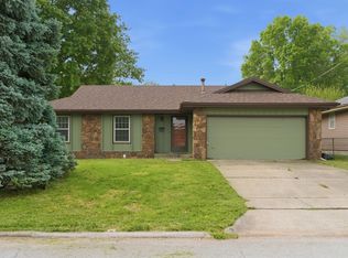 504 W Bell St, Springfield, MO 65803