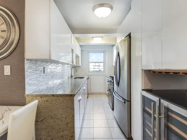 520 East 76th Street 11C image 1 of 12