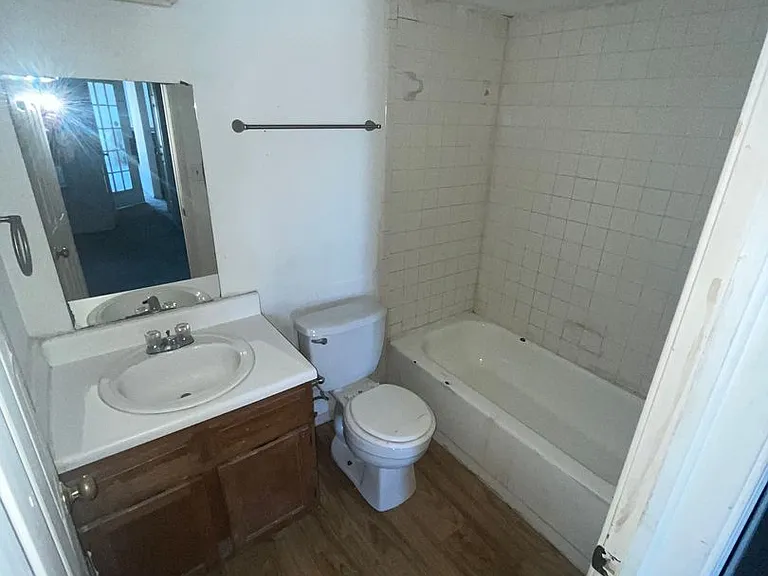 6639 S Victor Ave #G208 — Photo 9