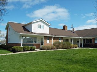25600 Country Club Blvd Unit 18, North Olmsted, OH