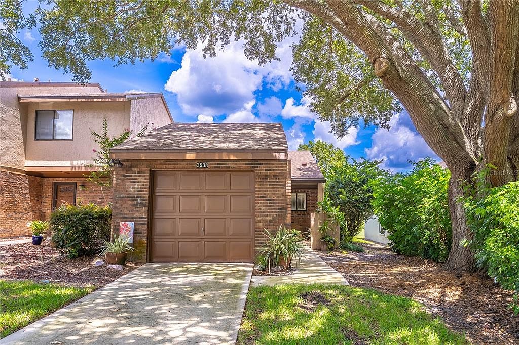 3938 Villas Green Cir