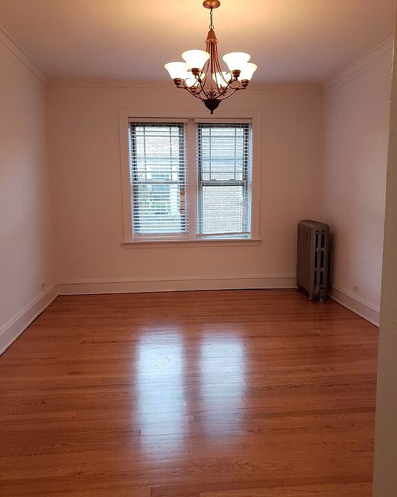 2nd image of 1723 W Thorndale Ave #27-1B