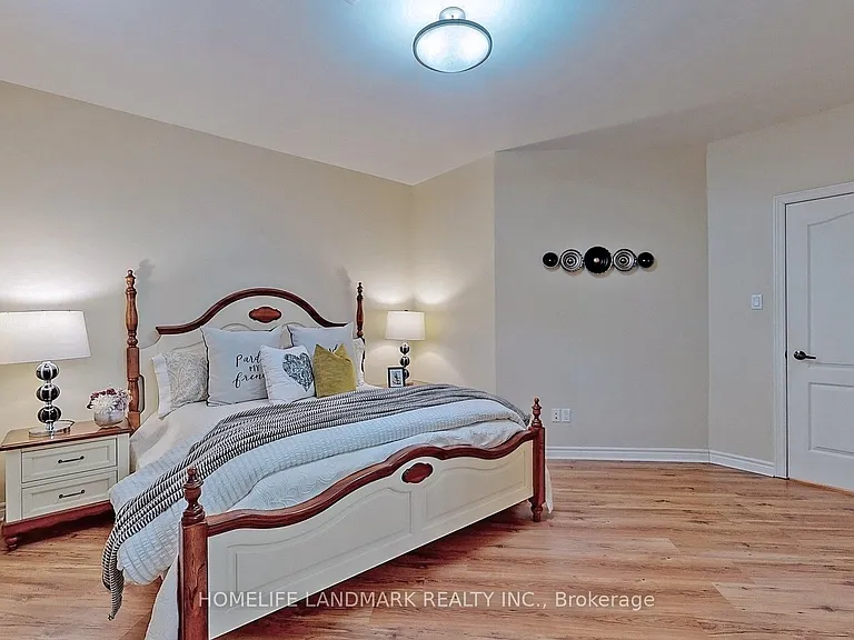 88 Caines Ave — Photo 17