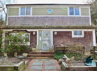 19 Indian Ave, Riverhead, NY 11901