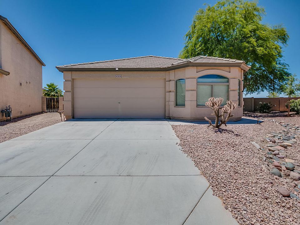 2nd image of 42839 W Sunland Ct
