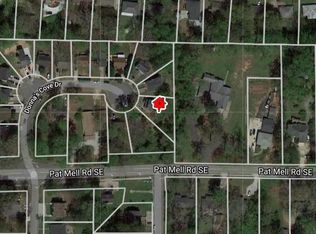 2049 Donnas Cove Dr SE, Smyrna, GA 30080