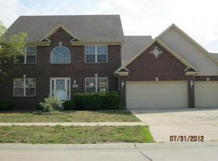 31443 Lavender Dr, Brownstown, MI 48173