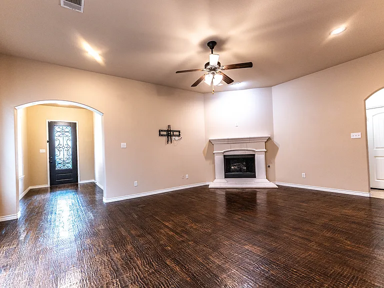 9404 National Pines Dr — Photo 4