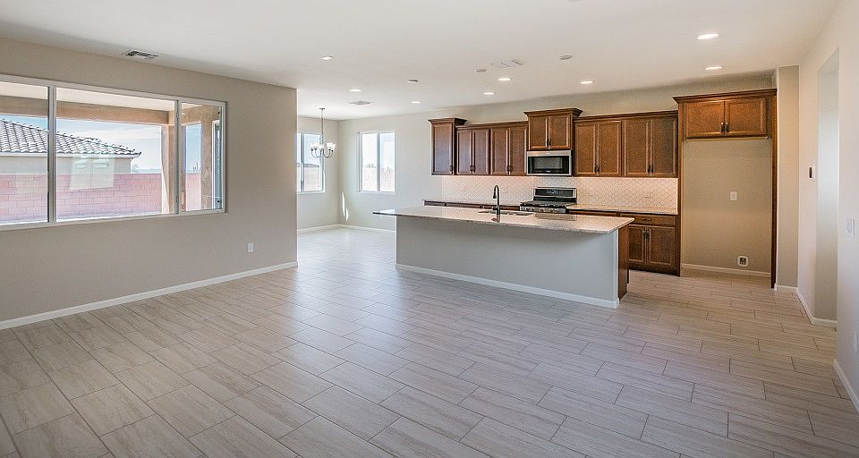 2nd image of 14111 N Silverleaf Ln