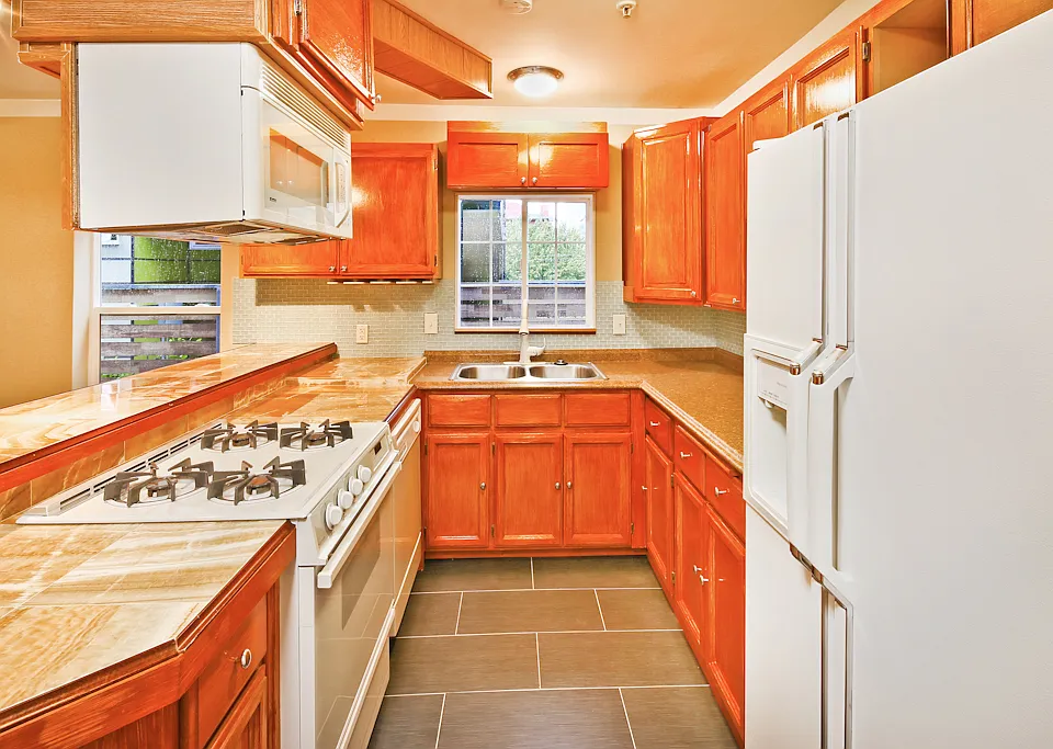 Unit A Kitchen with Gas 
