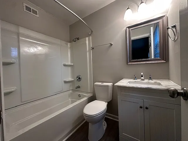 1620 N English St #E — Photo 2