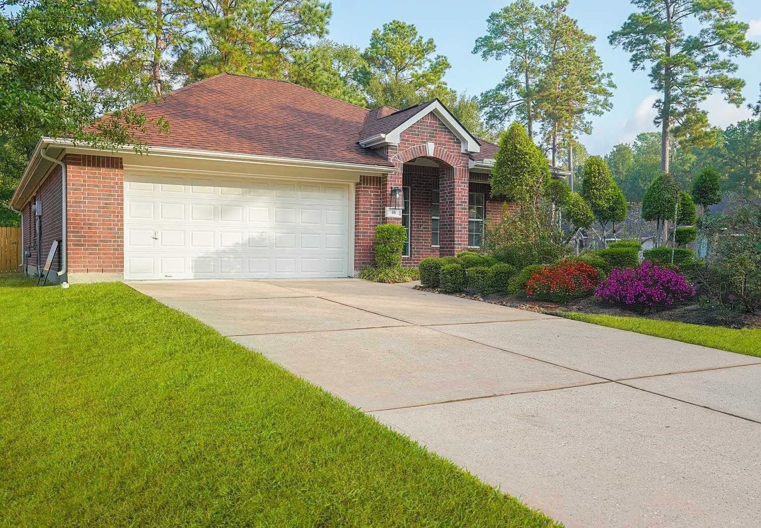3 bed, 2.0 bath, 1506 sqft, $2,400 — Photo 1