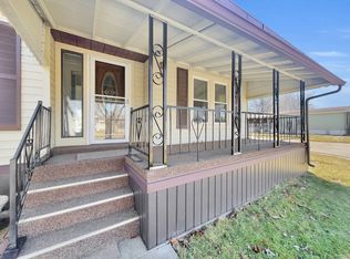 299 Glen Gary Dr, Mount Morris, MI 48458