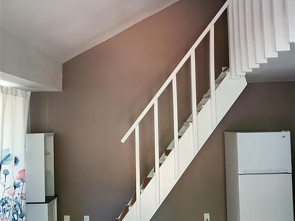3rd image of 197 Holly Hill Cir #37G