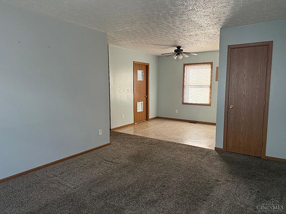 3rd image of 2104 Grand Ave