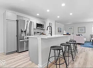 6326 Forest View Dr — Photo 3