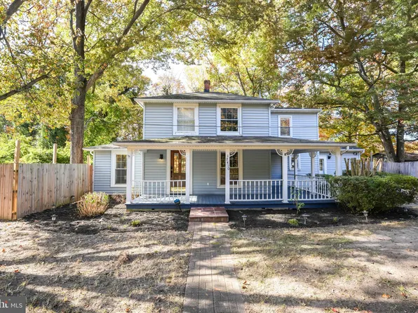 17410 Van Buren Rd, Dumfries, VA 22025