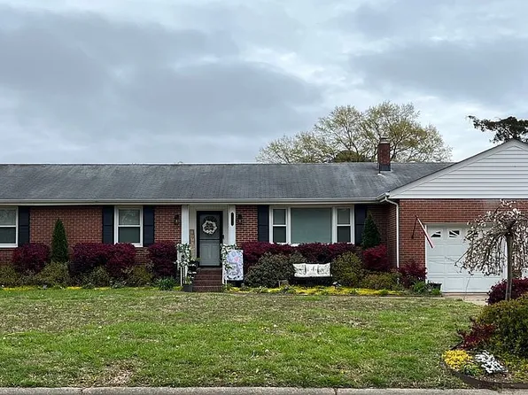 3609 Hermitage Dr, Portsmouth, VA 23703