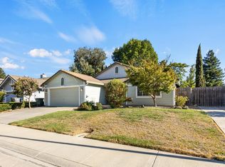 695 Fountain Way, Dixon, CA 95620