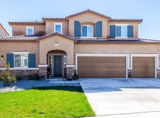 65 Country Club Dr, Calimesa, CA 92320