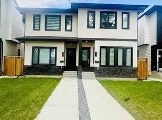 2526 S 4th Ave NW, Calgary, AB T2N0P4