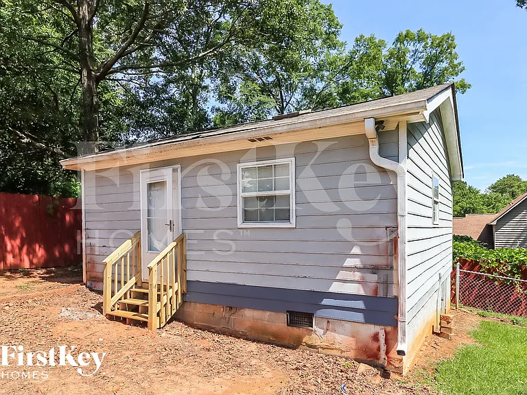3818 Clarendon Pl — Photo 15