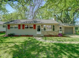 206 Frost Woods Rd, Monona, WI 53716