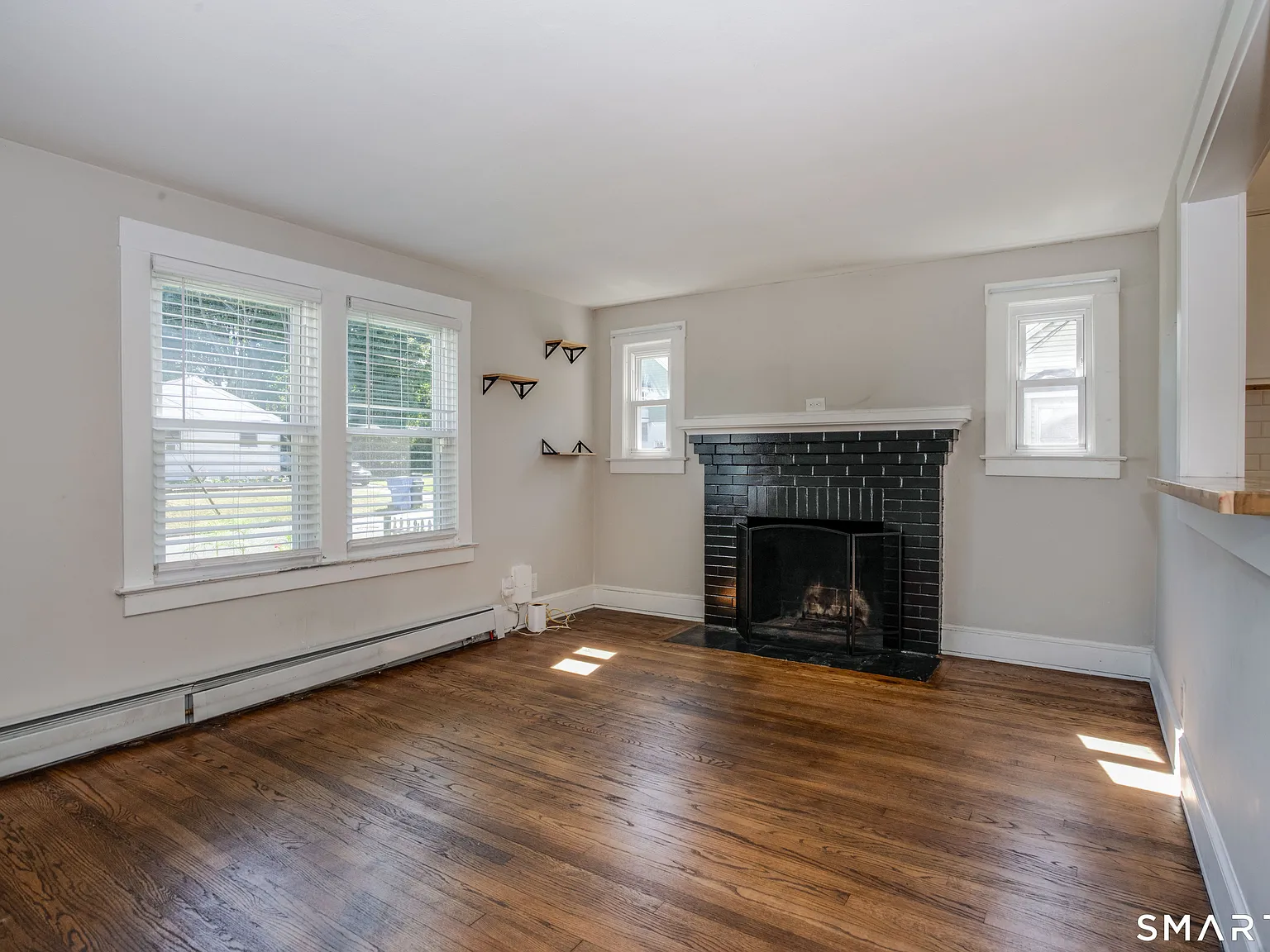 4 bed, 1.5 bath, 1152 sqft, $3,000 — Photo 4