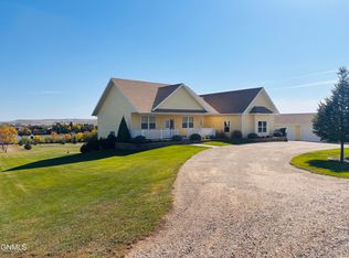 1308 10th St SW, Watford City, ND 58854