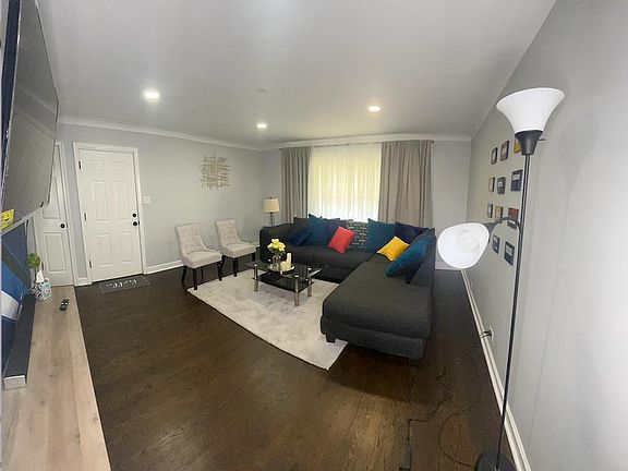 4th image of 6405 S Talman Ave #1