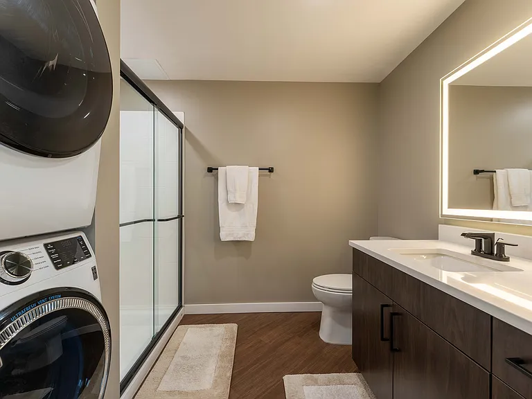 1364 E Battlefield Rd — Photo 183