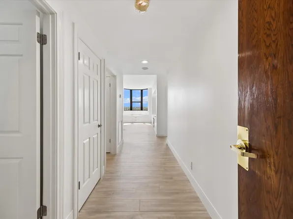 651 Bering Dr Unit 903, Houston, TX 77057
