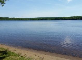 85 Osga Ln, Griswold, CT 06351