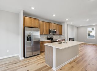 7692 Cruise Way, Inver Grove Heights, MN 55076