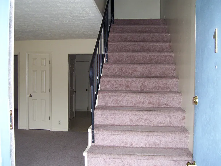 925 McArthur Rd #4 — Photo 3