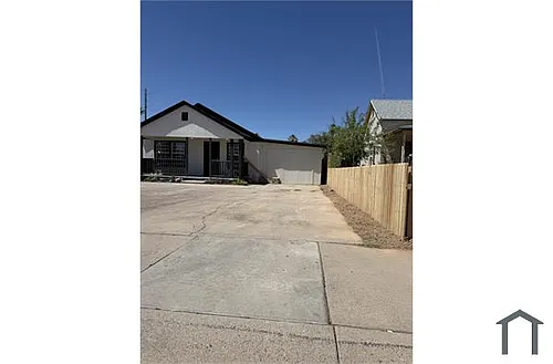 750 W 1st Pl Photo 1